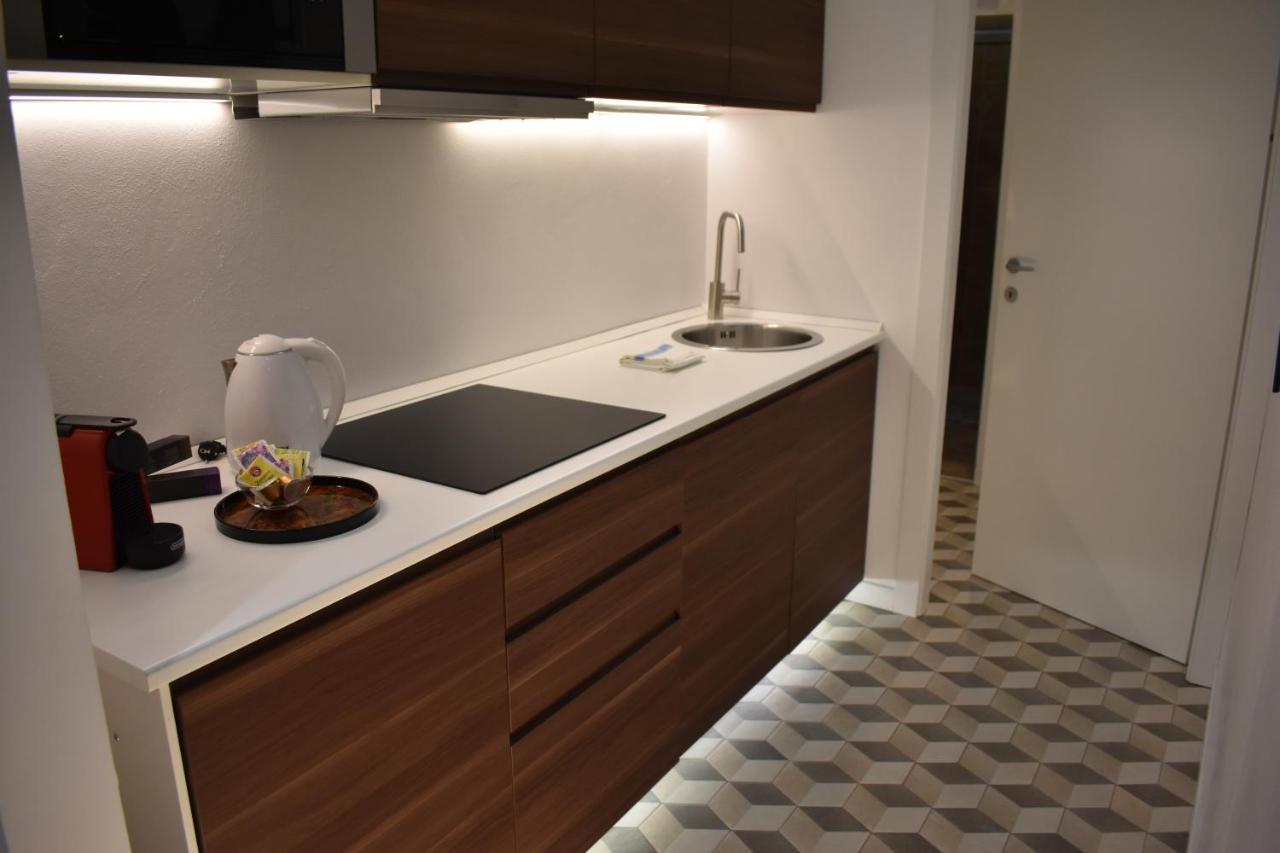 Appartamenti Bruzzanese Mailand Exterior foto